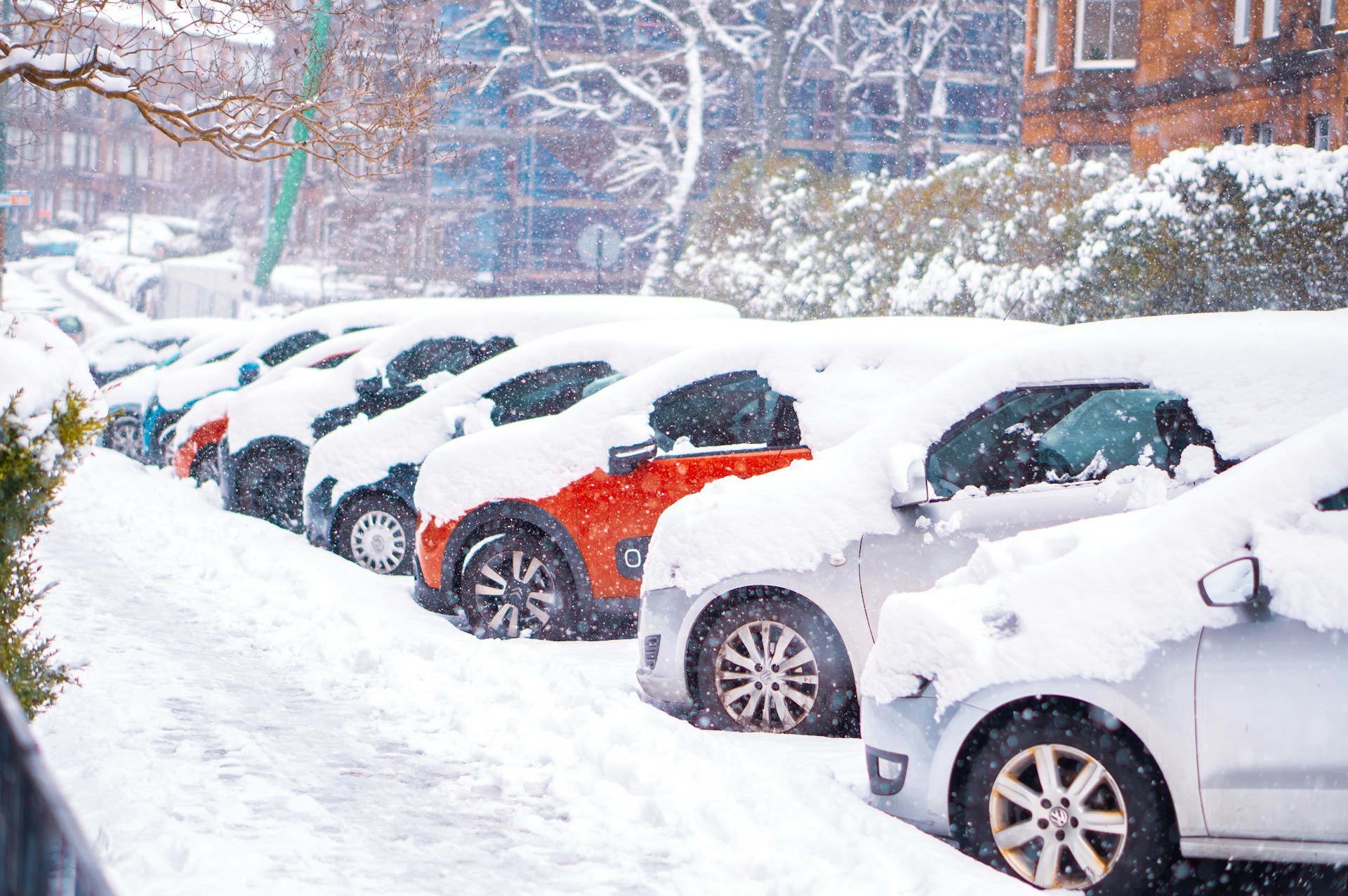 <strong>How to Choose the Best Cars for Snow and Ice Driving</strong>