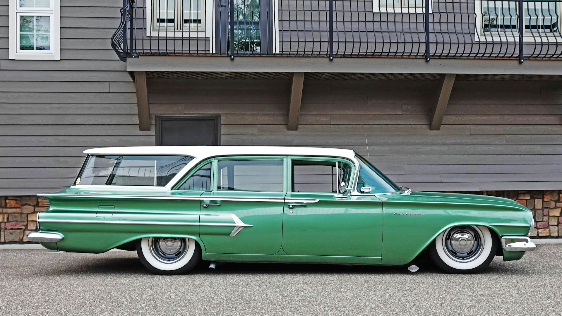 What Is a Station Wagon? Definition & Wagon vs SUV Guide