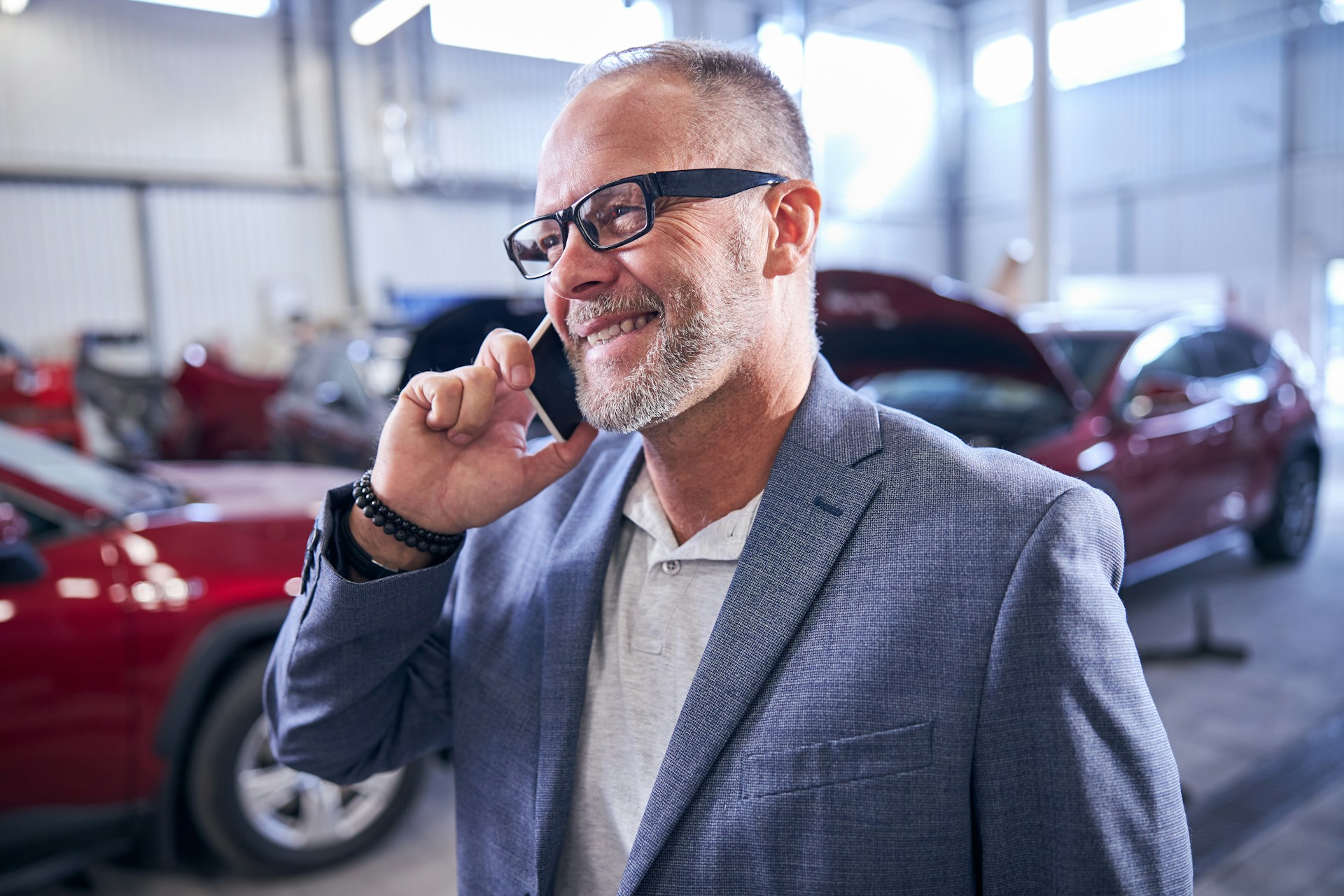 an experienced buyer at car auction
