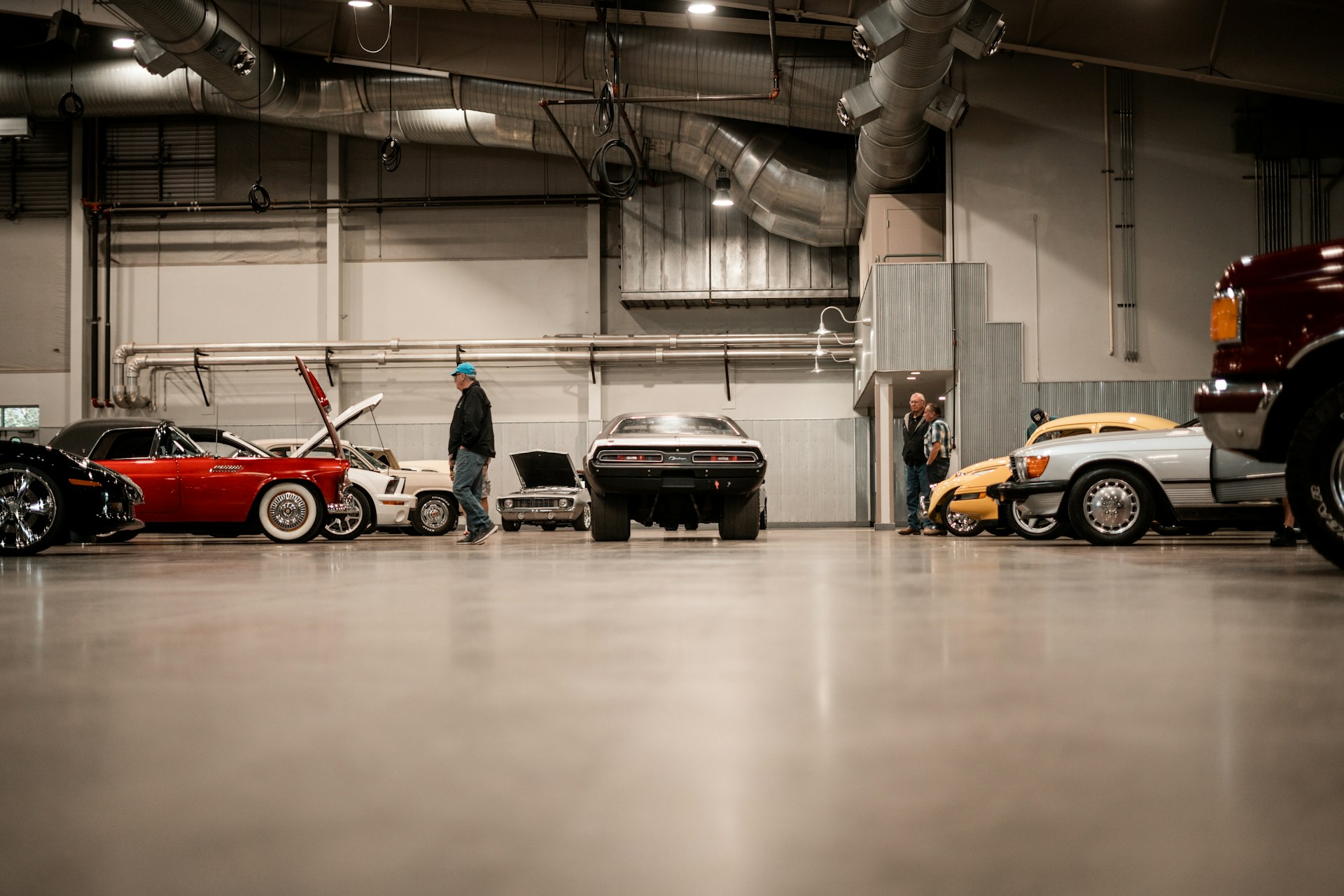 dealers and buyers at car auction
