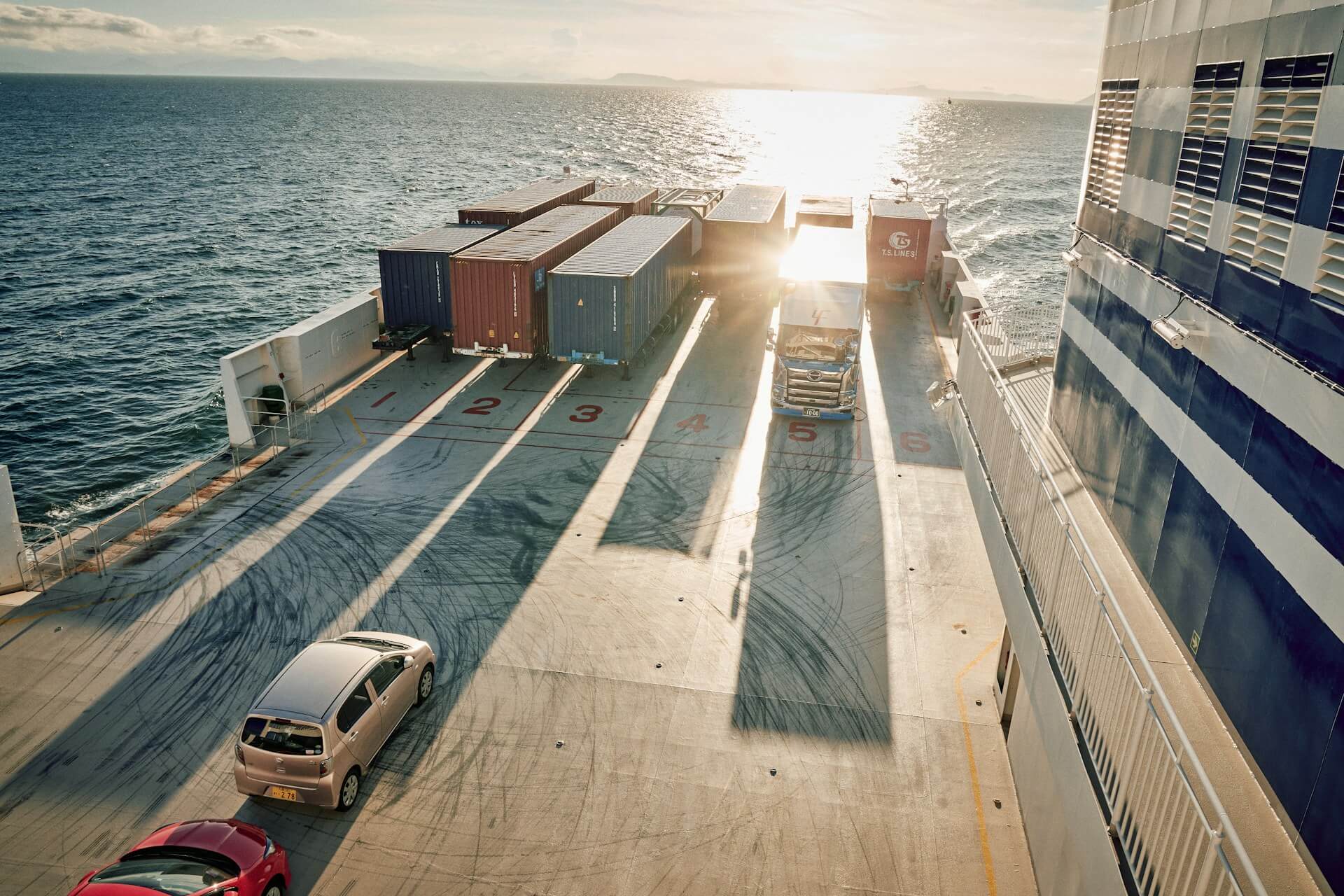 car shipping from Autobidmaster and Copart